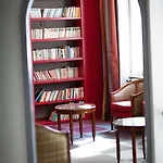 Elisabeth Gare Sncf Otel 2*