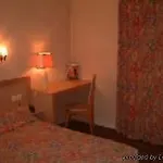 Elisabeth Gare Sncf Otel