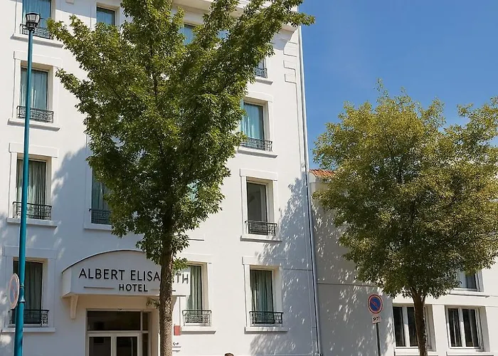 Elisabeth Gare Sncf Отель 2*